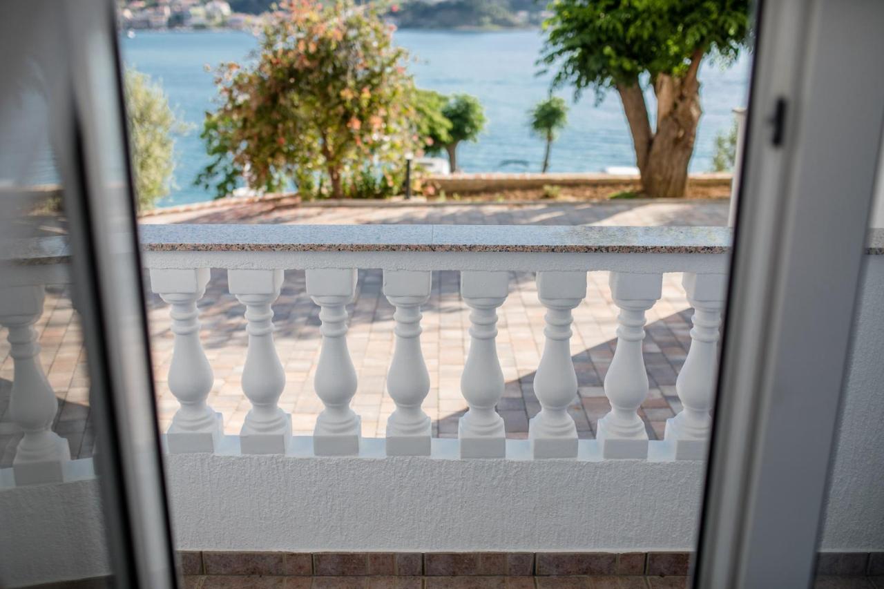 Apartments And Rooms By The Sea Supetarska Draga - Gornja, Rab - 11579 Exterior foto