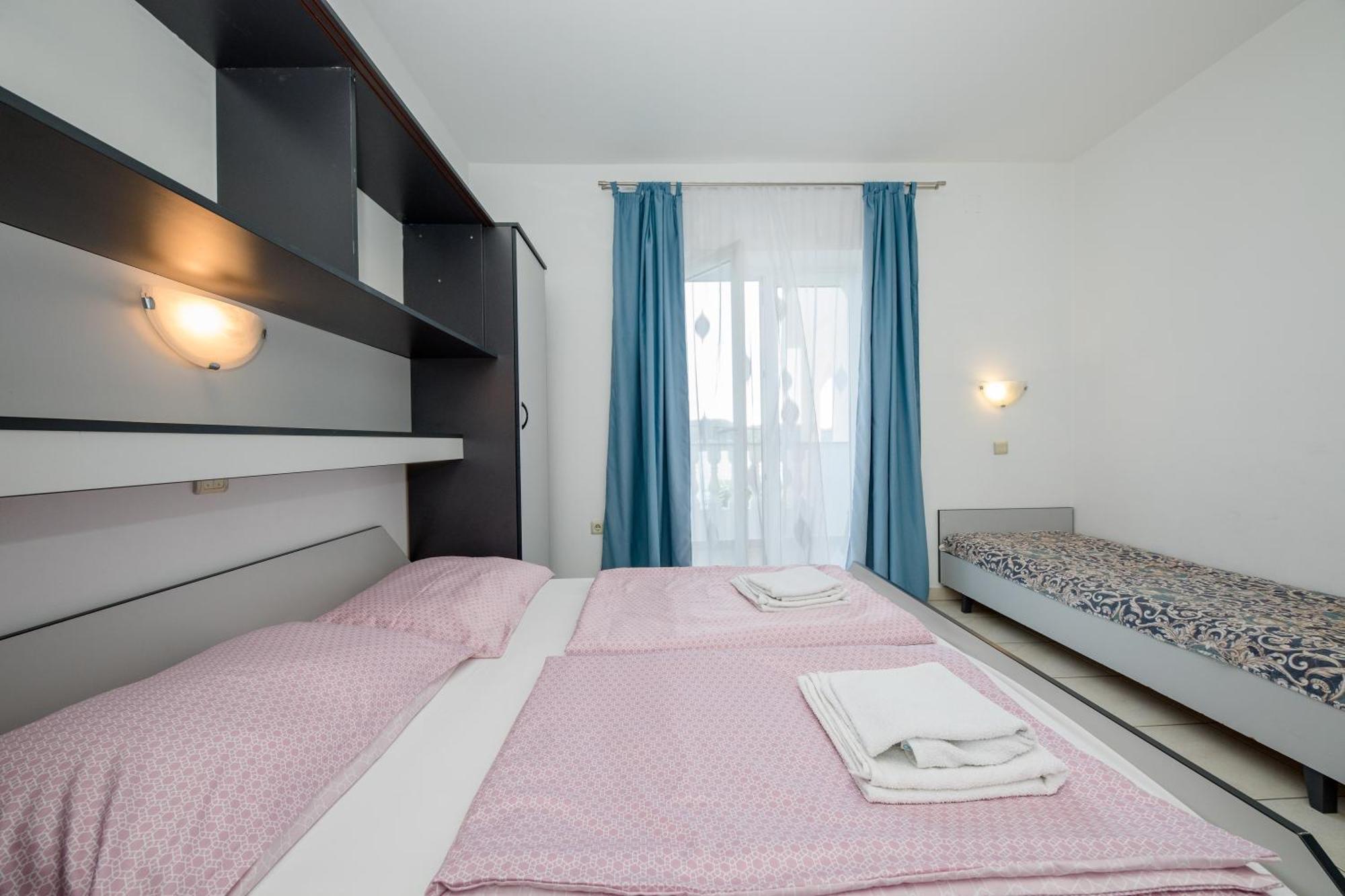 Apartments And Rooms By The Sea Supetarska Draga - Gornja, Rab - 11579 Zimmer foto