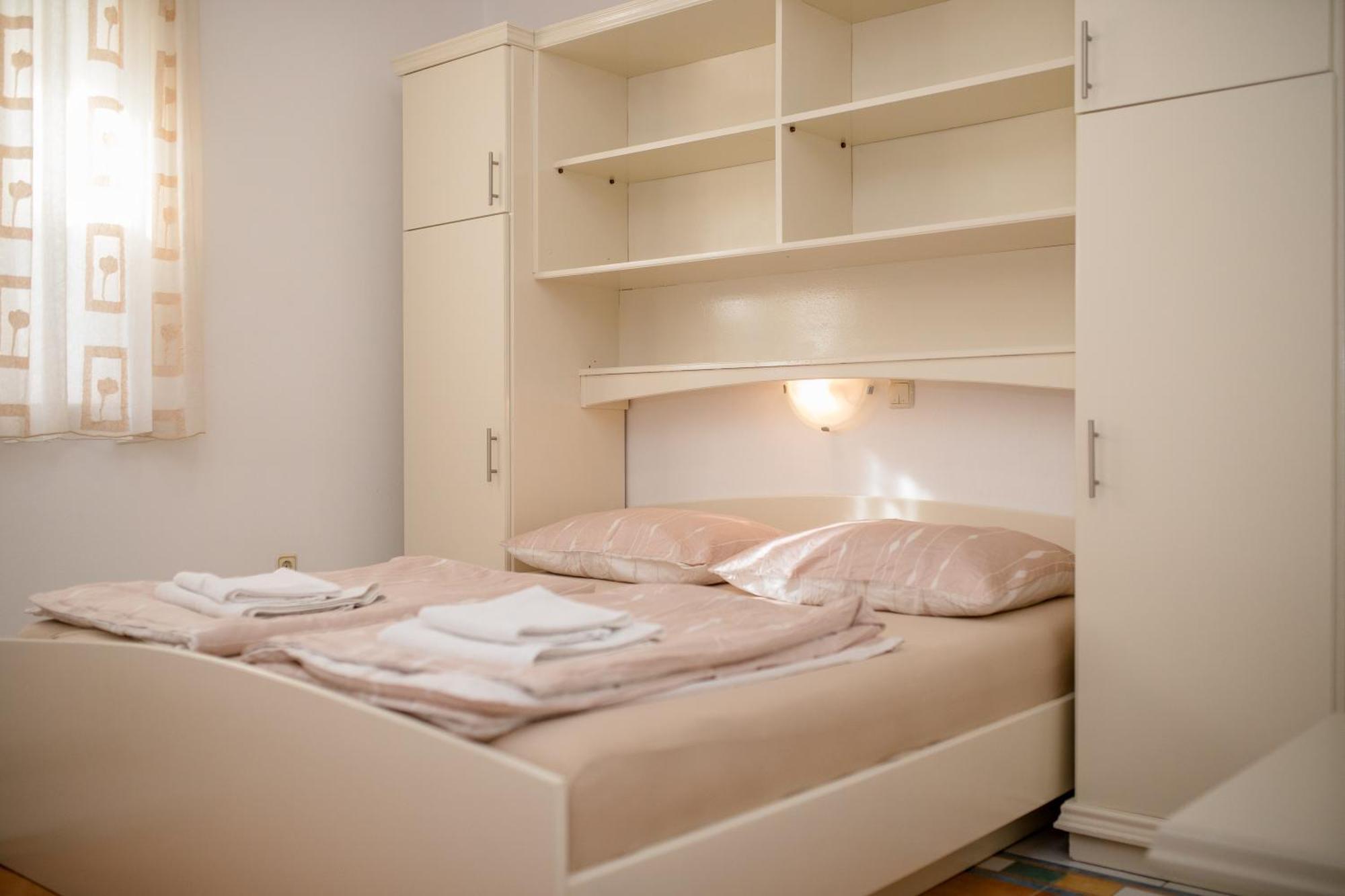 Apartments And Rooms By The Sea Supetarska Draga - Gornja, Rab - 11579 Zimmer foto