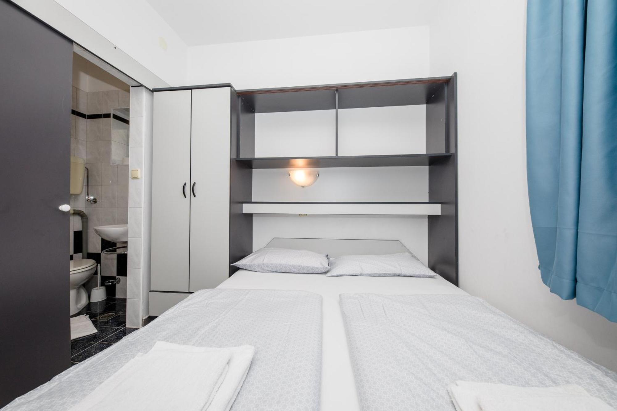 Apartments And Rooms By The Sea Supetarska Draga - Gornja, Rab - 11579 Zimmer foto